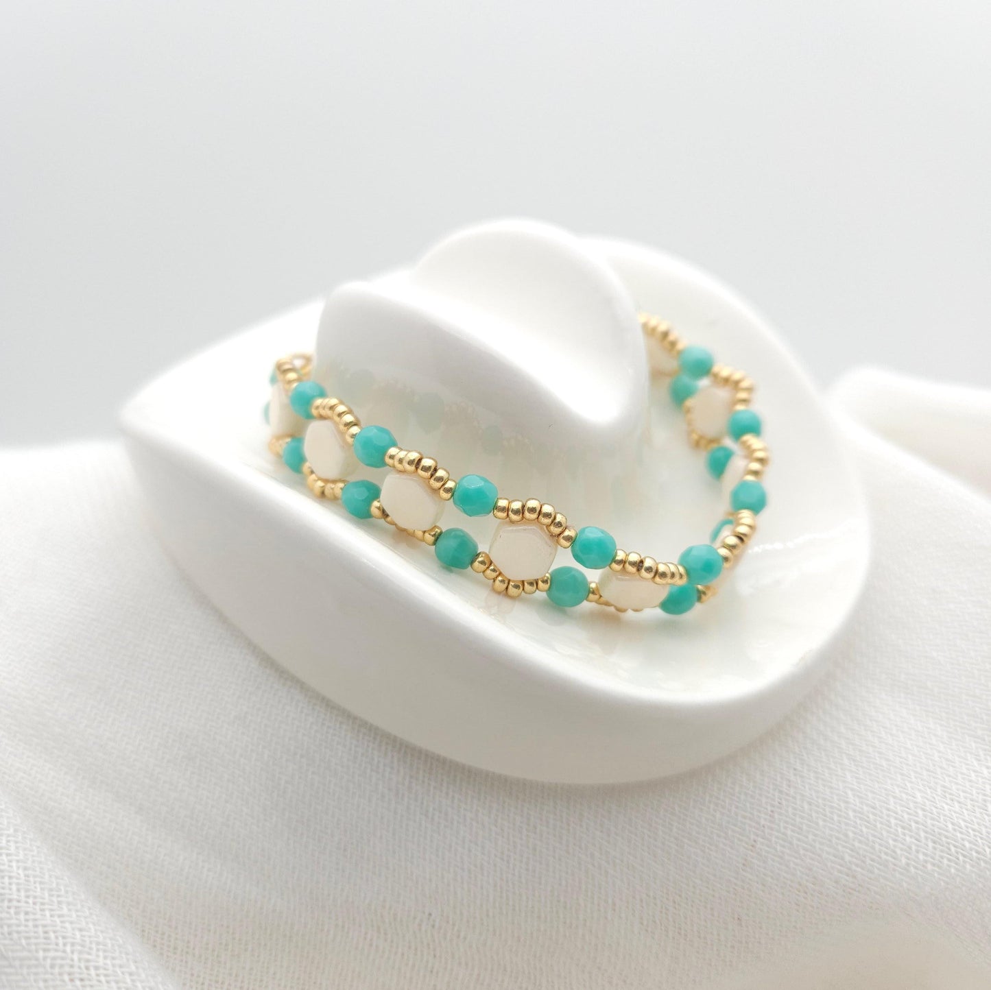Southwestern Beaded Bracelet with Heart Charm & Lobster Clasp, Cowgirl Jewelry Gift for Her, Boho Western Style Accessory