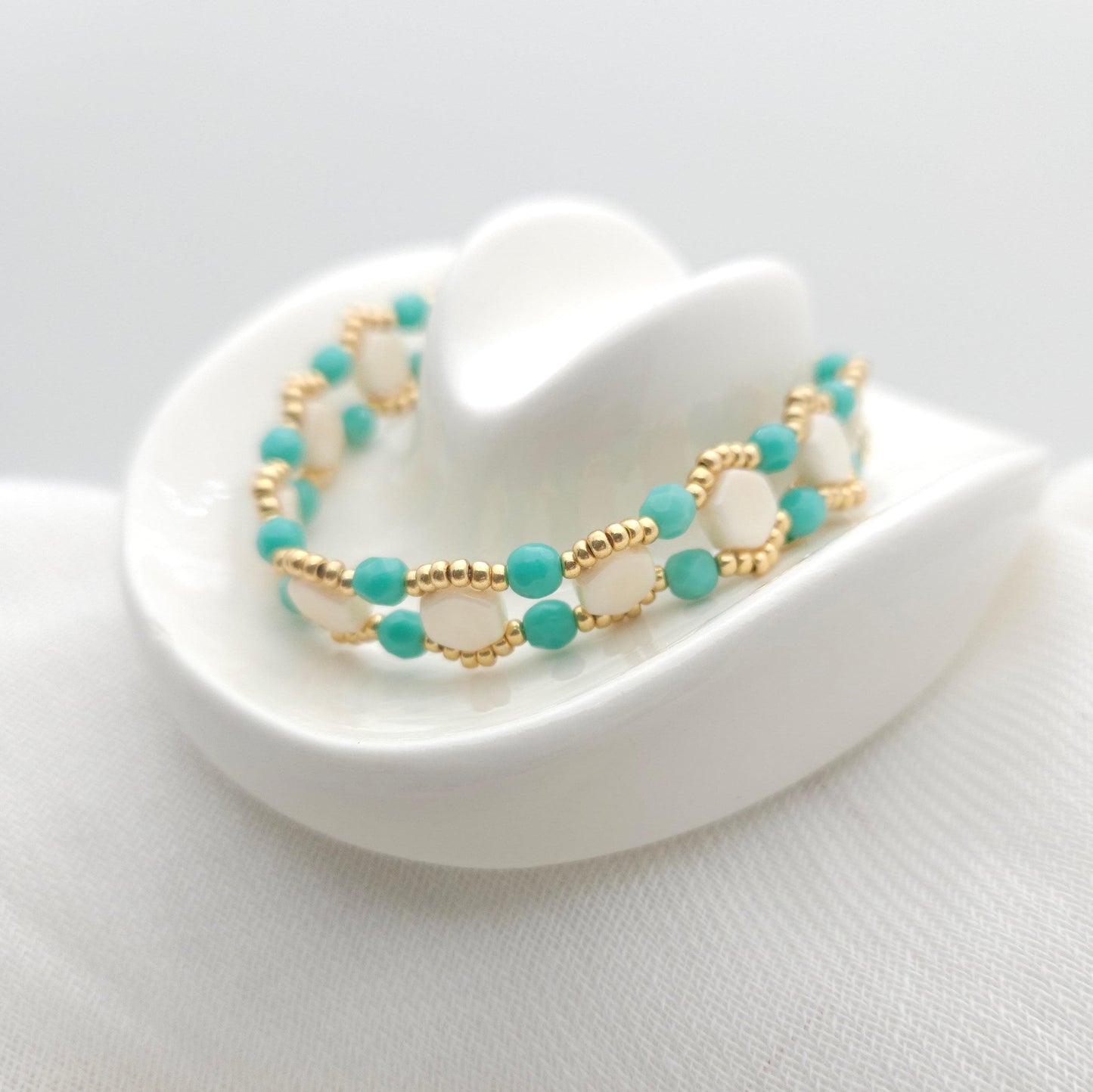 Southwestern Beaded Bracelet with Heart Charm & Lobster Clasp, Cowgirl Jewelry Gift for Her, Boho Western Style Accessory