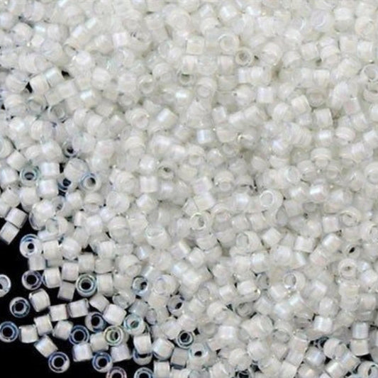 DB0066 Miyuki Seed Bead Round Rocailles 11/0 | White Lined Crystal AB | Japanese Beads for Jewelry Making